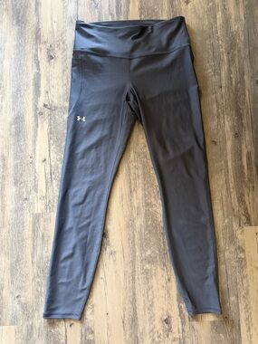 NWOT! Women’s Gray Under Armour Leggings Large